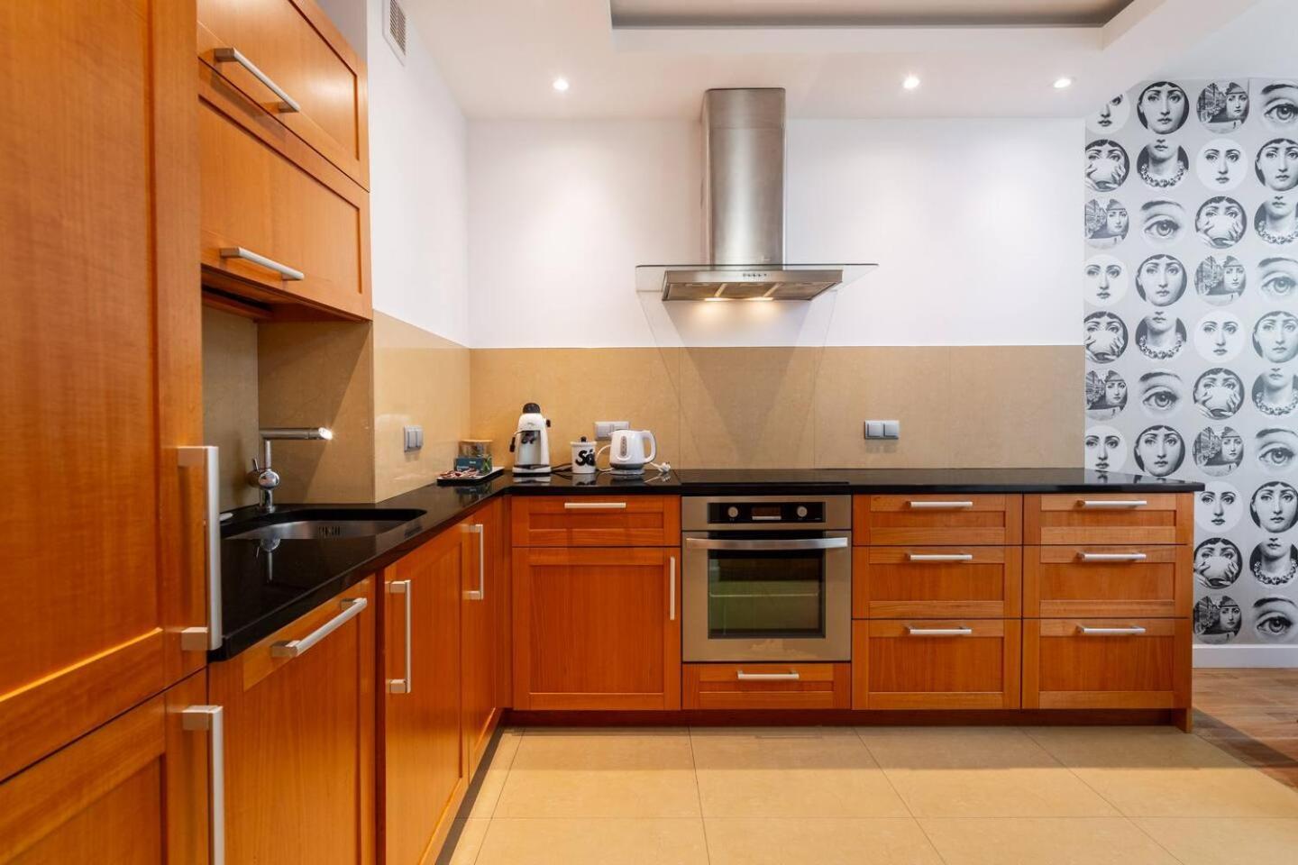 Superb Czerska Family Apartment Warszawa Eksteriør billede