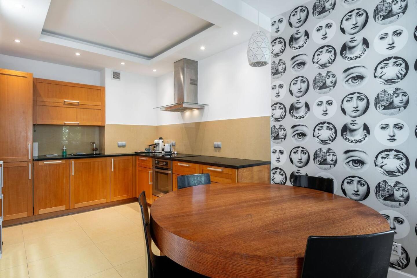 Superb Czerska Family Apartment Warszawa Eksteriør billede